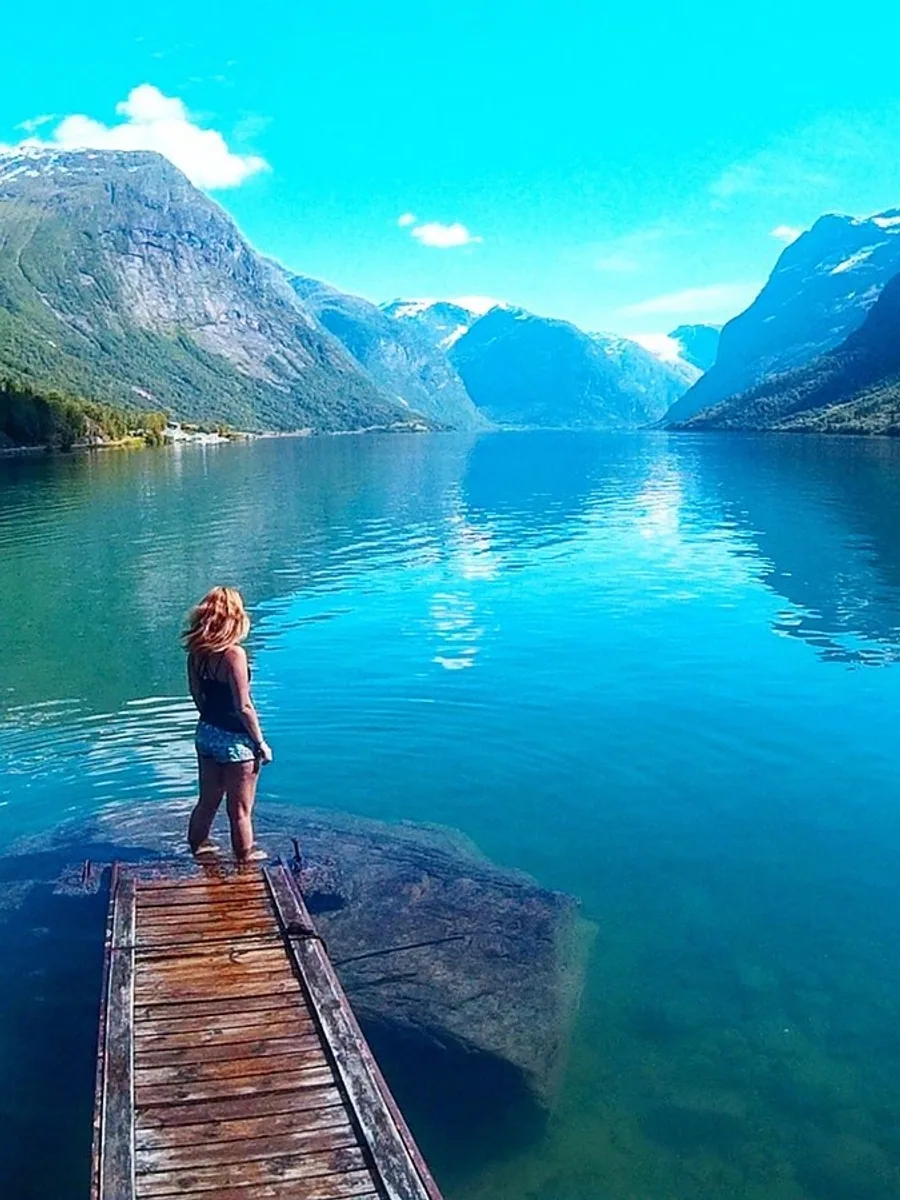 Lake Lovatnet