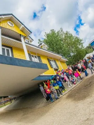 Farma Iluzji - Edukacyjny Park Rozrywki