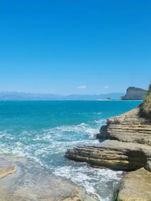 Gravas Cove/ Viewpoint & boat rental