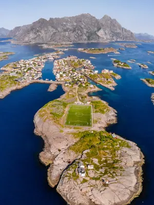 Henningsvær