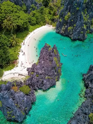 Hidden Beach in El Nido