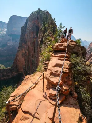 Hike Angels Landing