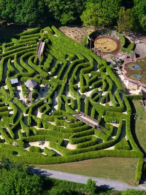 Labyrinth Three Countries Point