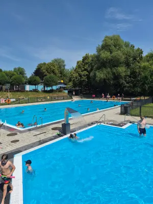 OSiR Ochota Outdoor Swimming Pool