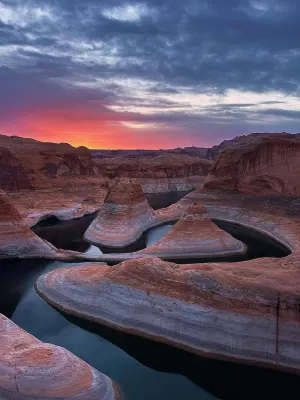 Reflection Canyon