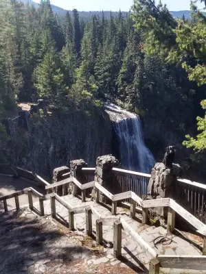 Salt Creek Falls