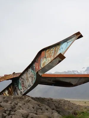Skeiðará Bridge Monument