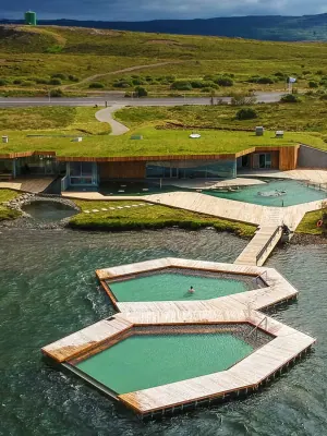 Vök Baths